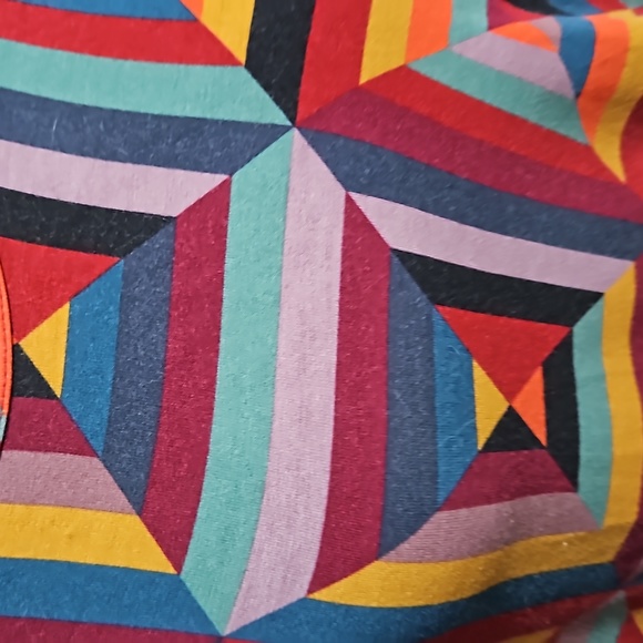 Irma- Medium - LuLaRoe - Picture 2 of 9